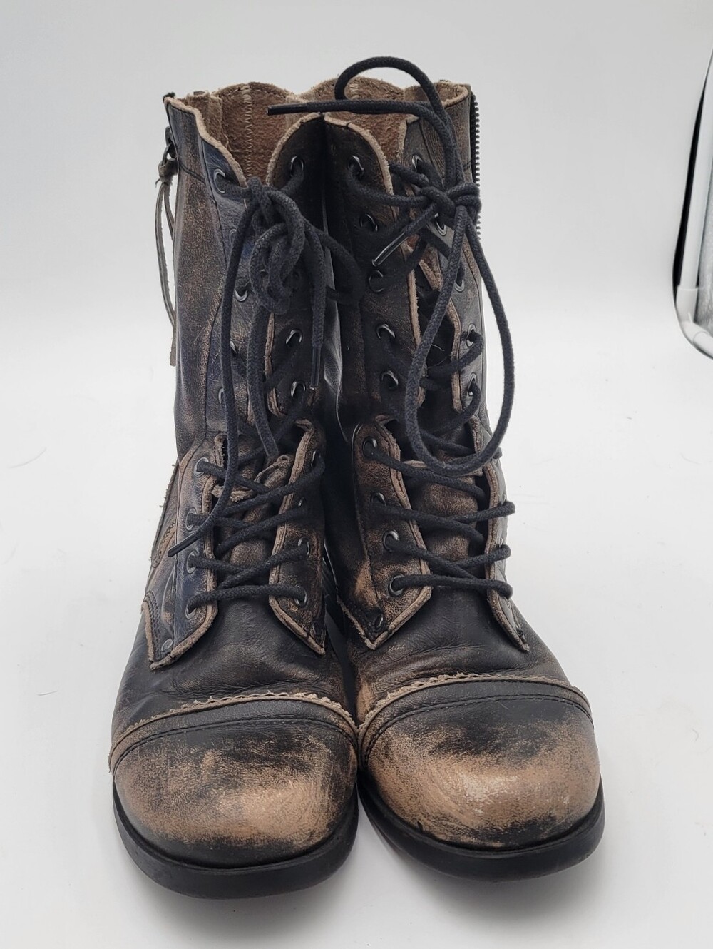 Aldo Women’s Distressed Side Zip Booties size 7.5 - Picture 2 of 6